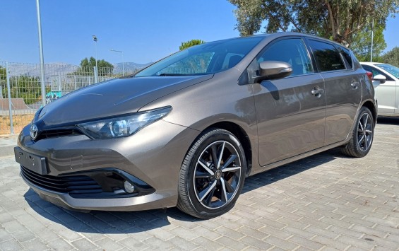 Toyota Auris 1.2Τ CVT Style TSS 116HP